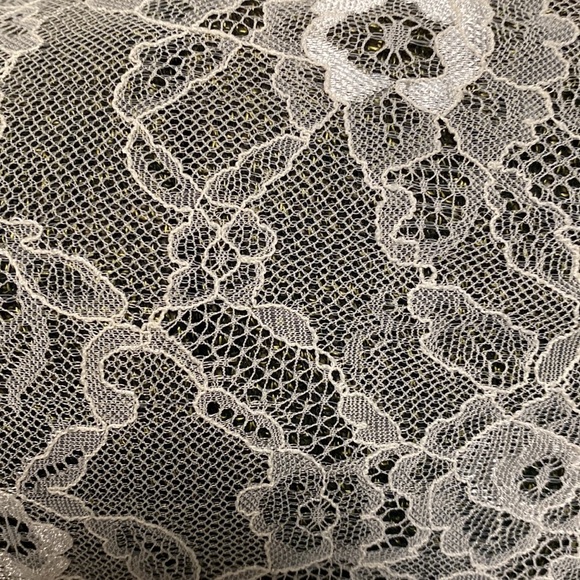 LINEA DONATELLA LACEY ROBE SMALL - Picture 12 of 13